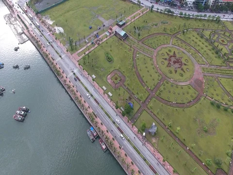 Bird eye view of Cong Vien Hoa Ha Long. Vietnam. Stock Footage 71820848