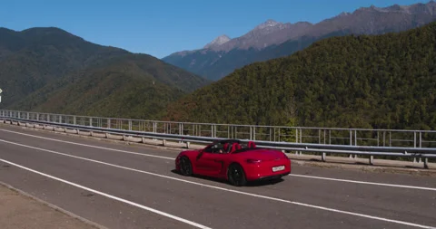 Bird Eye View Red Convertible Car Summer Roadtrip Stockbeeldmateriaal 160274827