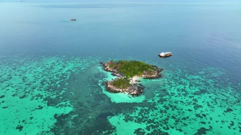  Bird 's eye view of summer tropical islands Stock Footage 200818078