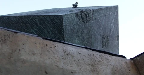 Bird statue cube slider Stock Footage 78233504