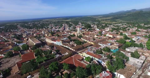 Bird's-eye panoramic view to roofs of ancient houses, main roads, buildings, Video stock 68382301