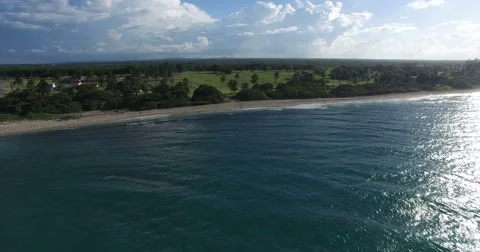 Bird's-eye panoramic view under azure surface of the Caribbean Sea, white sand Stock Footage 68179655