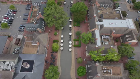 Bird's-Eye View of Colonial Williamsburg Historic District in Virginia Видео 334981056