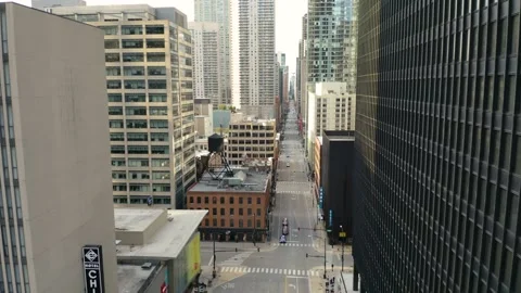 Birds Eye View of Empty City Street, Pull Back Video stock 130401806
