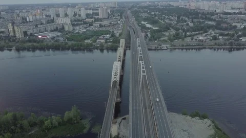 Bird's eye view of the hightway 動画素材 76580973