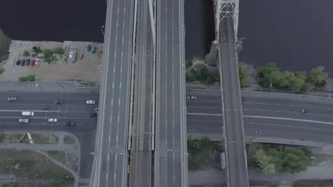 Bird's eye view of the hightway 動画素材 76581070