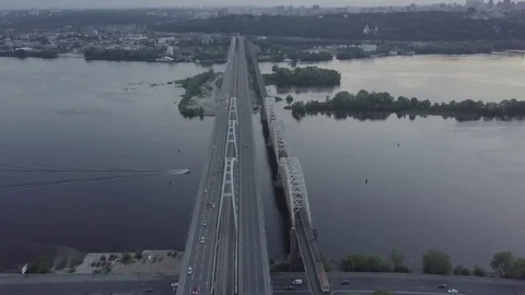Bird's eye view of the hightway 動画素材 76581145