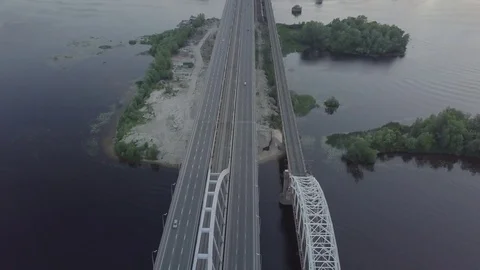 Bird's eye view of the hightway 動画素材 76581157