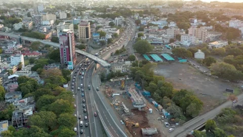Birdseye view of rush hour traffic on highway in Port Louis, Mauritius Vídeo Stock 148611741