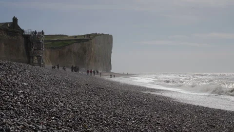 Birling Gap beach and Seven Sisters chalk cliffs looking towards beachy head Stock Footage 277369084