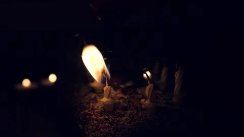 A birthday cake with candles Video stock 98656552