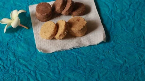 Biscuits and ginger breads on a conveyor belt in a bakery. Stock Footage 110730961