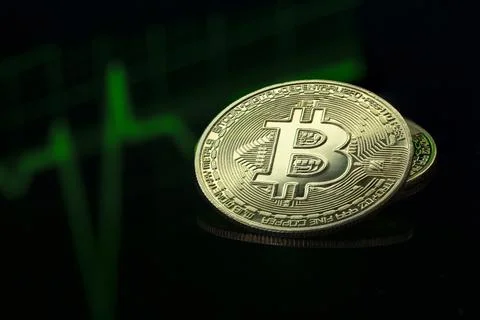 Bit Coin Mining Concept Physical Green Background Super Macro Close Up Foto stock