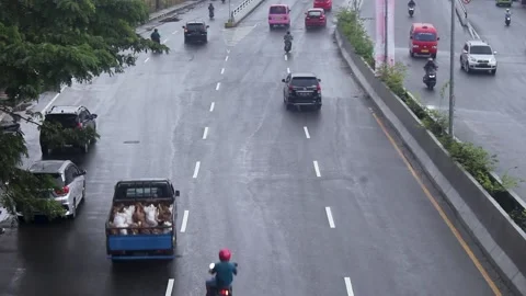 A bit heavy vehicular traffic Stock Footage 205551146