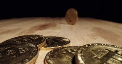 Bitcoin in 4k virtual cryptocurrency 스톡 동영상 142333001