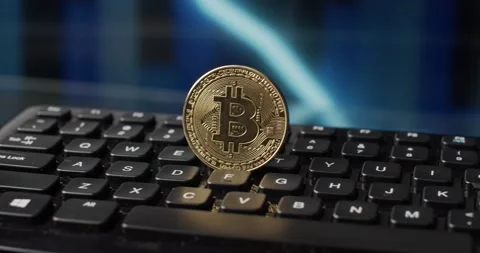 Bitcoin digital crypto currency Vídeos de archivo 146429060