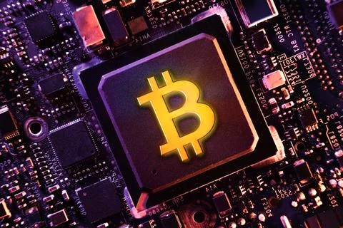Bitcoin Embedded in High-Tech Microchip Foto stock
