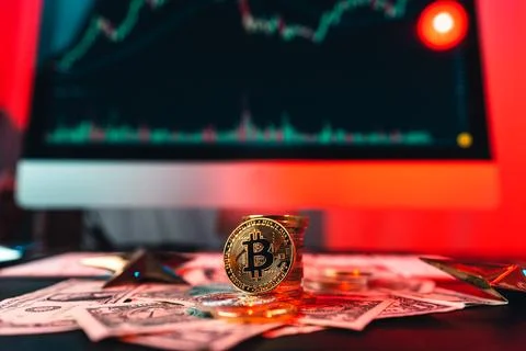 Bitcoin on a home computer chart Fotos Stock