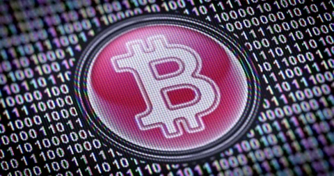 Bitcoin icon. Binary code ( array of bits ) in the screen. Looping footage 動画素材 111223096