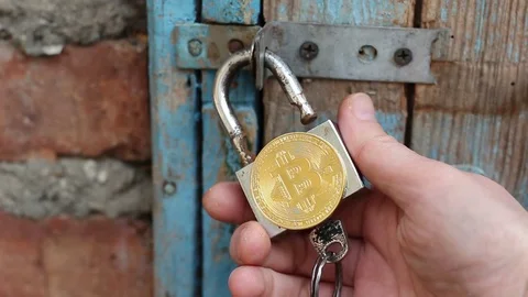Bitcoin security concept. Closes the lock Stock Footage 83066055