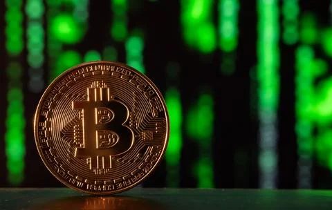 Bitcoin with technology binary code. Digital binary data and secure data with 库存照片