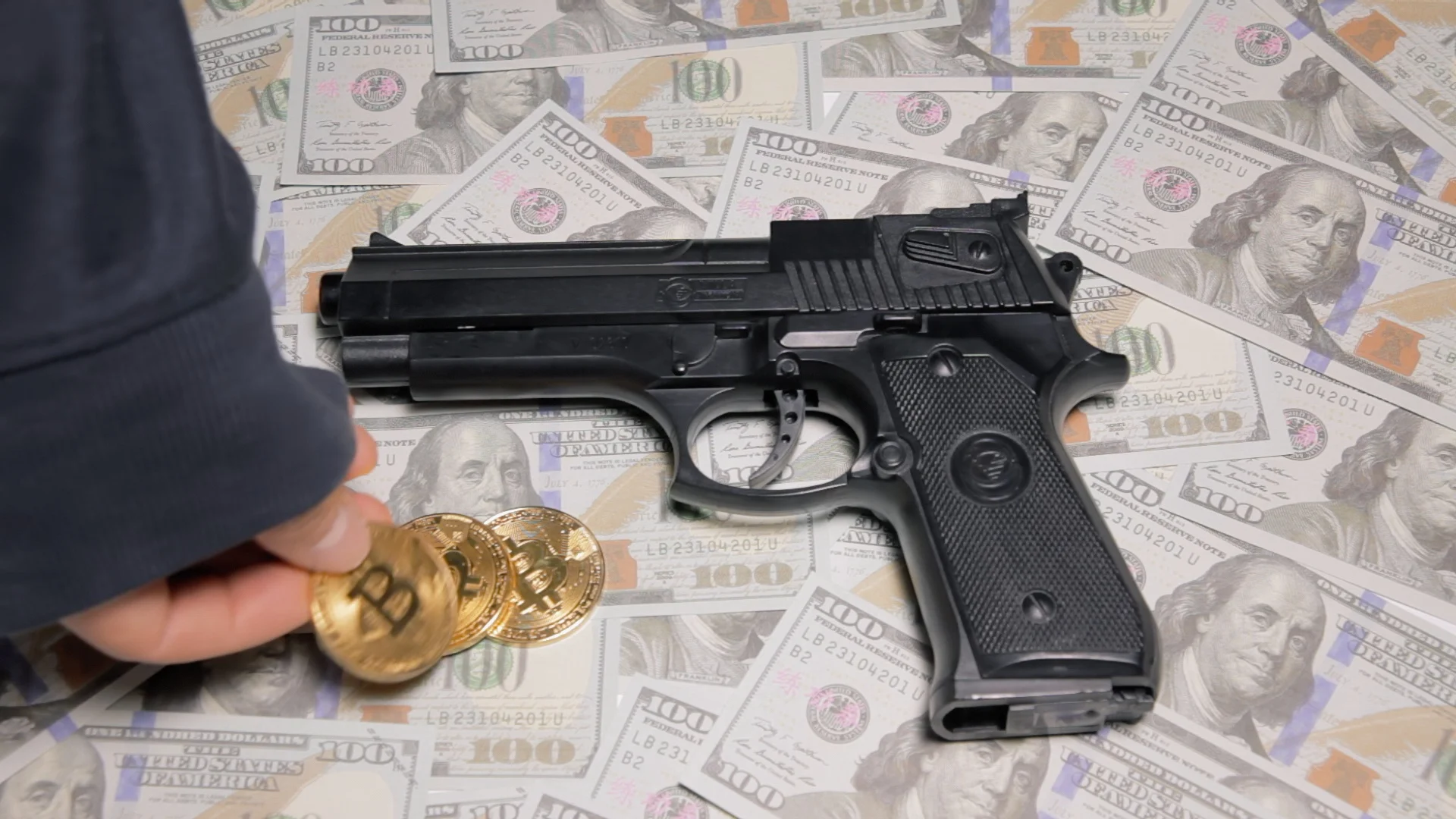 Bitcoins gun pay dollars