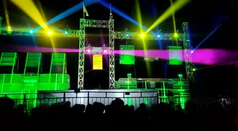 Bj hunter feat putra wangi audio Video stock 213286067