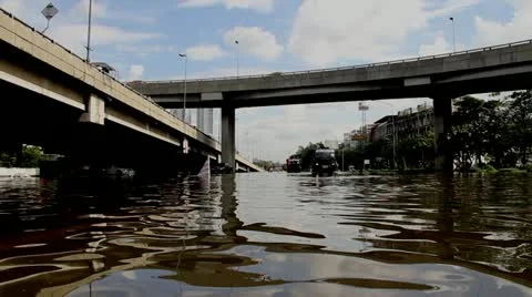 BKK Noi flood 0992 1 Stock Footage 20903337
