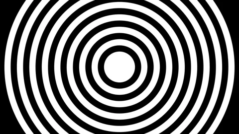 Black and white concentric circles forming an optical illusion pattern 库存影片 335117848