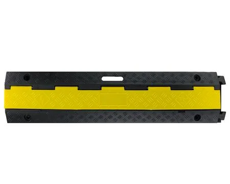 Black and Yellow Cable Protector Ramp Stock-Fotos