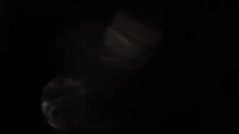 Black background with glowing white light superimposed Vidéo 318586516