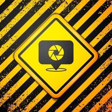 Black Camera shutter icon isolated on yellow background. Warning sign. Vector 스톡 일러스트