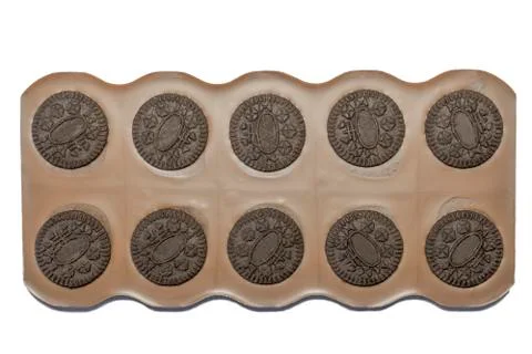 Black chocolate with bits of biscuits Foto stock