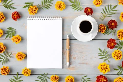 Black coffee with opened blank notepad Stock Photos