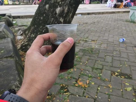 Black coffee in a plastic cup Foto stock