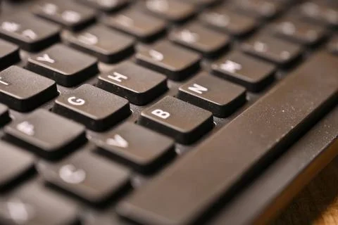 Black Computer Keyboard Macro Shot Highlighting B Key with Soft Blurred Bac.. 스톡 사진