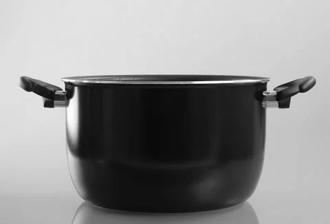 Black deep pan with two handles Stock-Fotos