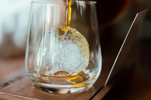 Black drip coffee in glass cup. Fotos de archivo
