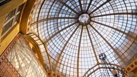 Black Eagle Passage Interior City of Oradea Romania Vídeo Stock 128492187