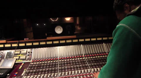 Black engineer in Recording Studio - Ew 12 Video stock 23140204