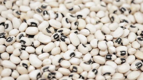 Black eyed beans, slowly rotating macro closeup Stock Footage 132641691