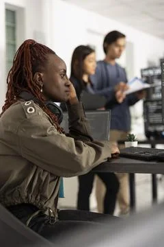 Black Female Coder Facing Challenges in Software Development Stockfoto's