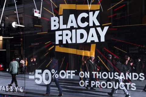 Black Friday sales preparations in Madrid, Spain - 27 Nov 2019 Stock Photos