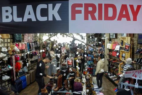 Black Friday sales preparations in Madrid, Spain - 27 Nov 2019 Stock Photos