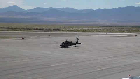 A Black Hawk Helicopter Vídeos de archivo 316556415