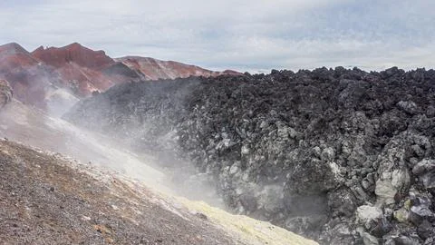 Black lava fields on top of Avachinsky volcano in Kamchatka, Russia. Foto stock