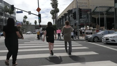 Black Lives Matter Protest For George Floyd - Los Angeles California  -06/2020 Vidéo 131756835