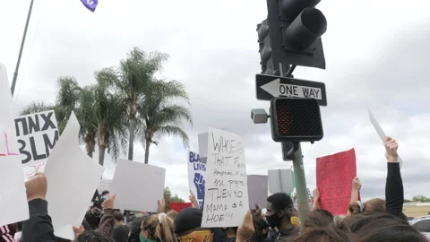 Black Lives Matter Protest For George Floyd California  -06/2020 Vídeos de archivo 132194997