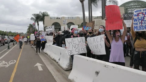 Black Lives Matter Protest For George Floyd California  -06/2020 Vidéo 132195027