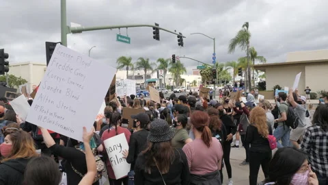 Black Lives Matter Protest For George Floyd California  -06/2020 Vidéo 132197307
